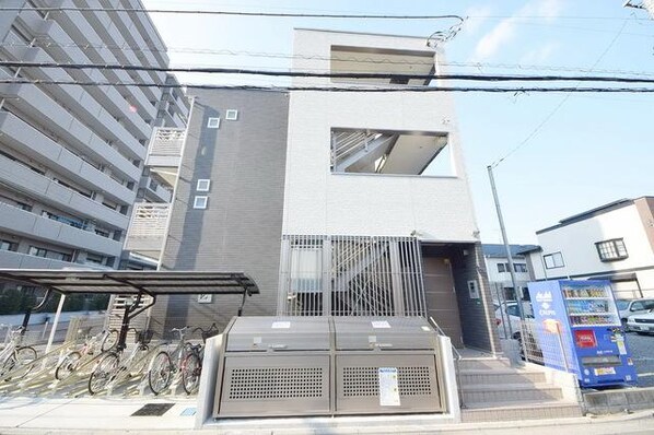 クレイノロッソ ストラーダの物件内観写真